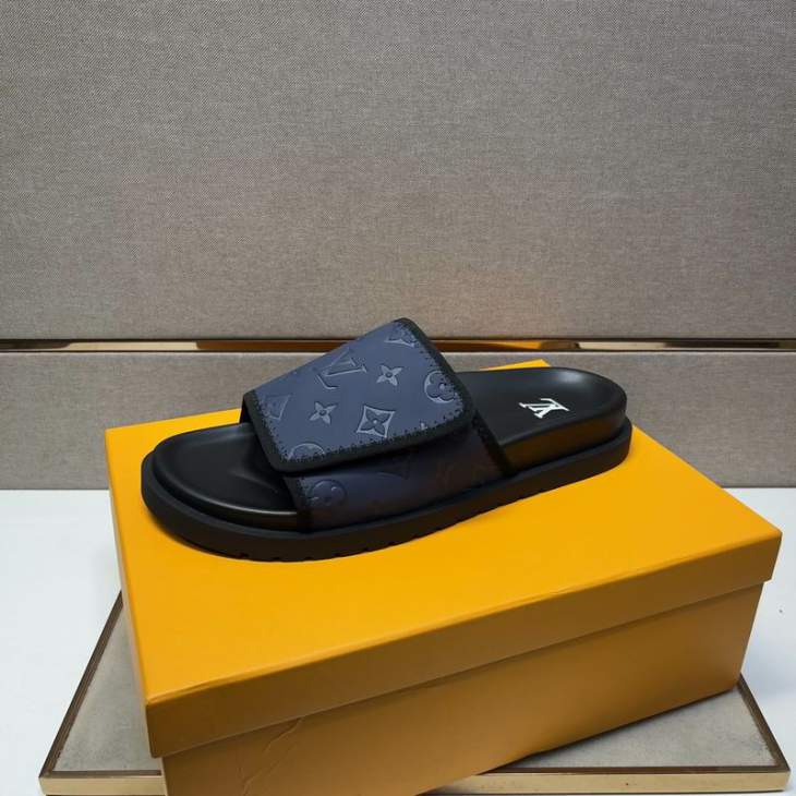 Picture of Louis Vuitton Slippers _SKULVsz38-44mnf03321401